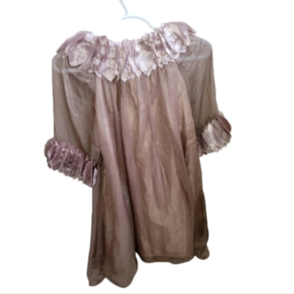 💥Host Pick💥 Twelve By Twelve Top - Picture 2 of 2